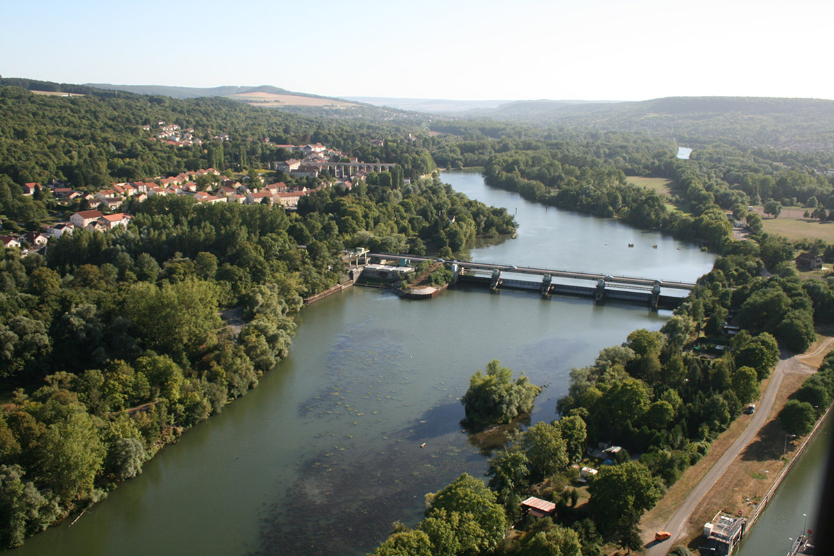 Vue aérienne de la centrale hydrolique UEM Metz